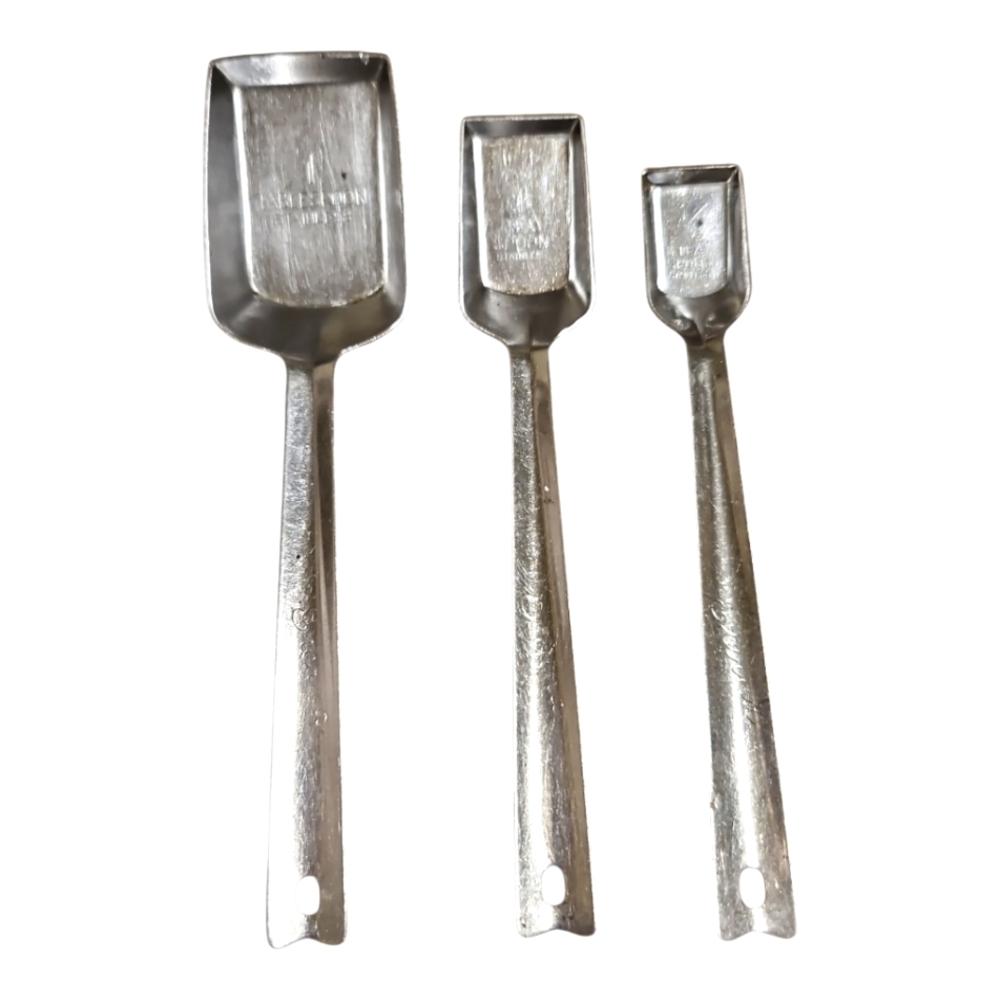 Vintage Measuring Scoops